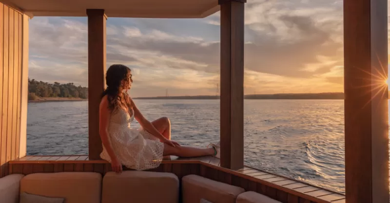 Ashranda Nuun and Nuut Dahabiyas 